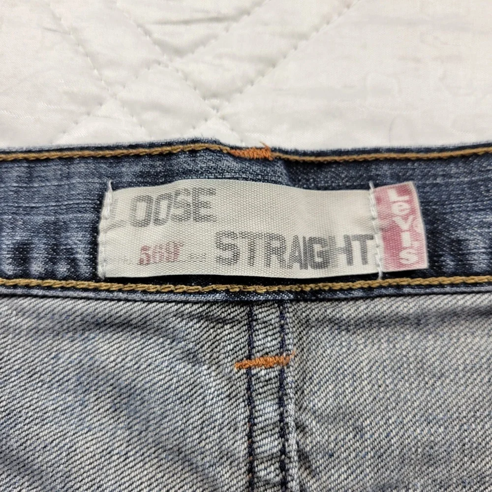Levis levis 569